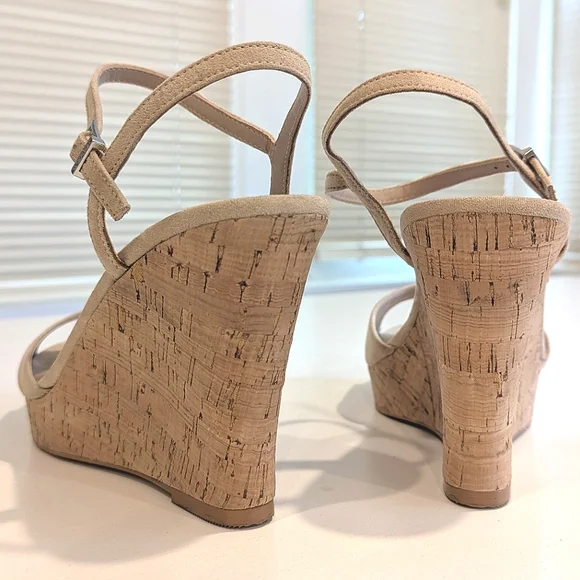 Charles By Charles David Wedge Sandals - Picture 5 of 10